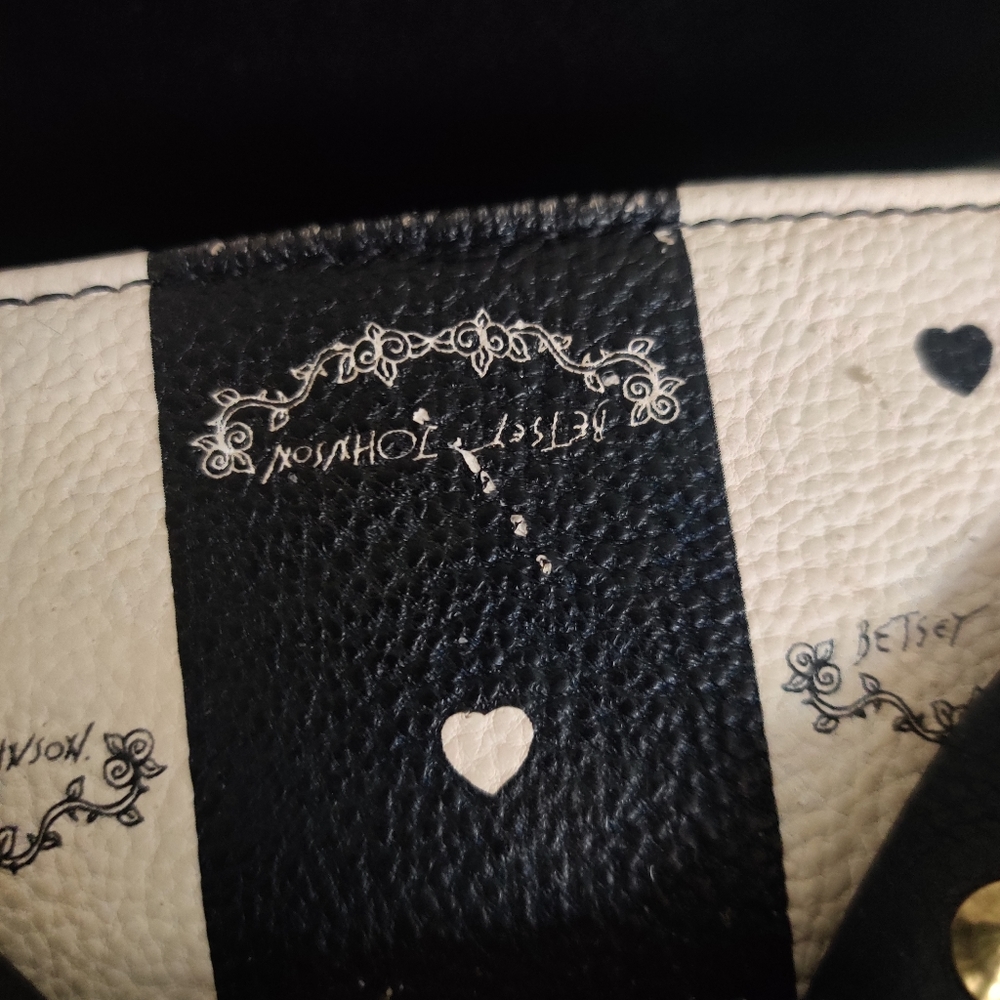 Betsey Johnson Purse - Picture 4 of 5
